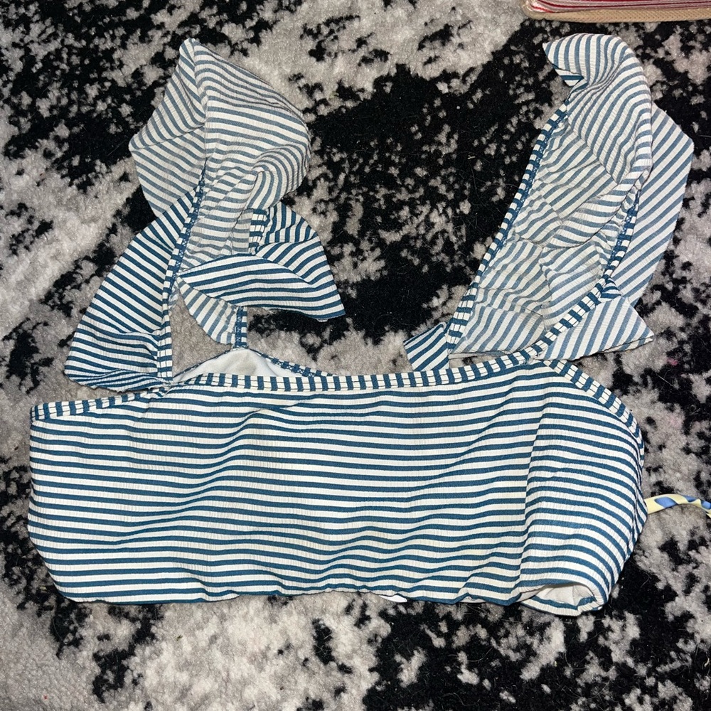 BILLABONG RUFFLE BLUE BATHINGSUIT TOP
